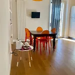 Flat - With Private Parking Apartament